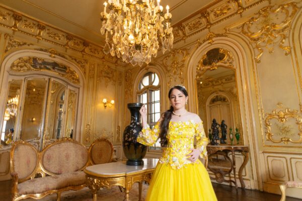 Sesión de Quinceañera en Casa Fenandini Sesión de Quinceañera en Casa Fenandini