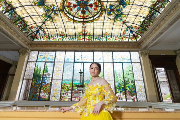 Sesión de Quinceañera en Casa Fenandini Sesión de Quinceañera en Casa Fenandini