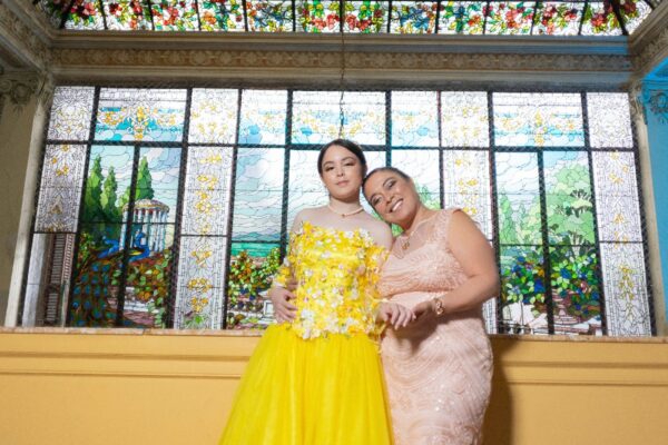 Sesión de Quinceañera en Casa Fenandini Sesión de Quinceañera en Casa Fenandini