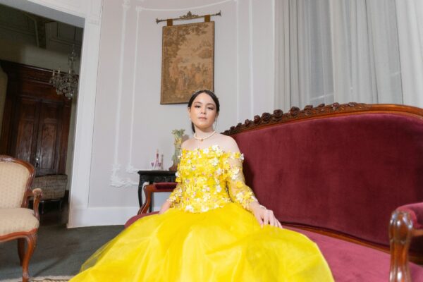 Sesión de Quinceañera en Casa Fenandini Sesión de Quinceañera en Casa Fenandini