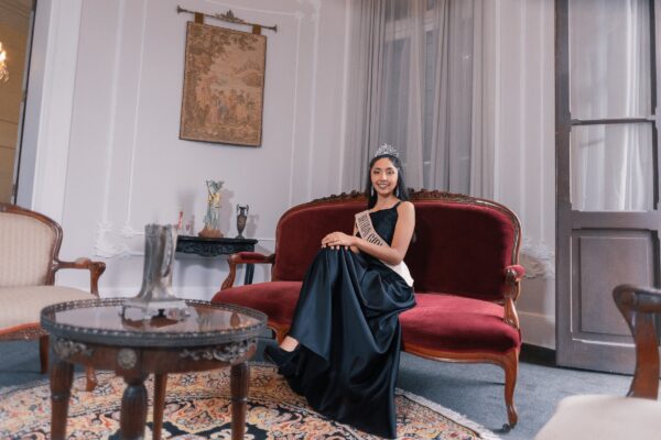 Sesión de Quinceañera en Casa Fenandini Sesión de Quinceañera en Casa Fenandini