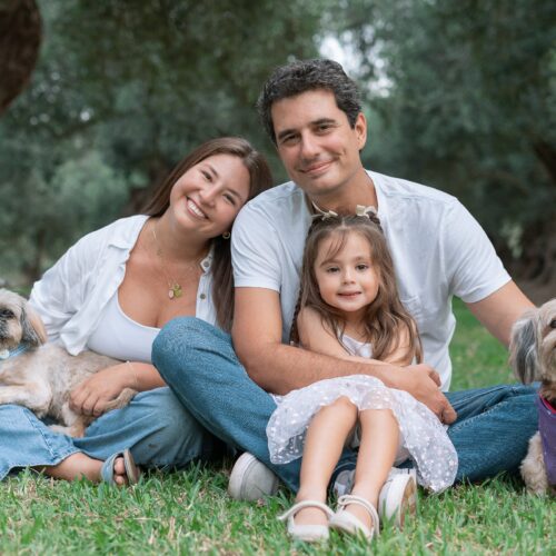 Sesión de Fotos Familia de 3 en El Olivar de San Isidro