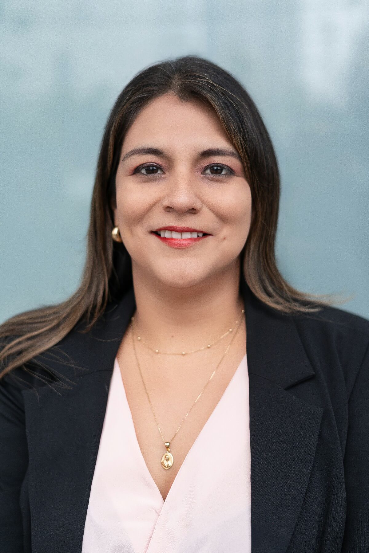Sesión de Fotos de Perfil Profesional LinkedIn para Nora Torres
