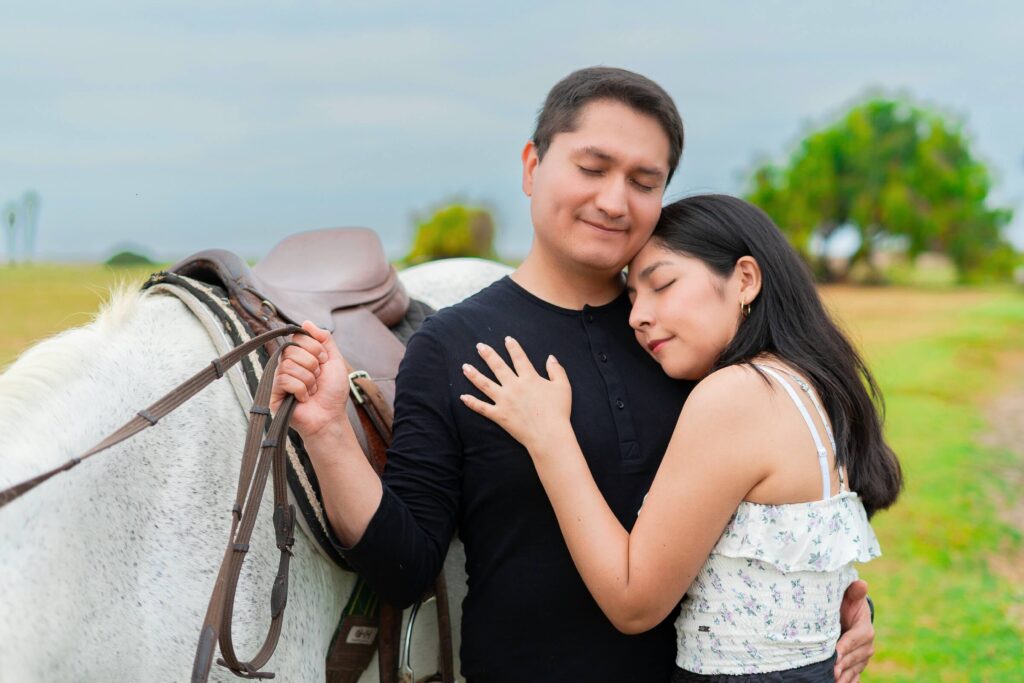 Sesión de Fotos para Parejas con Caballos M&B