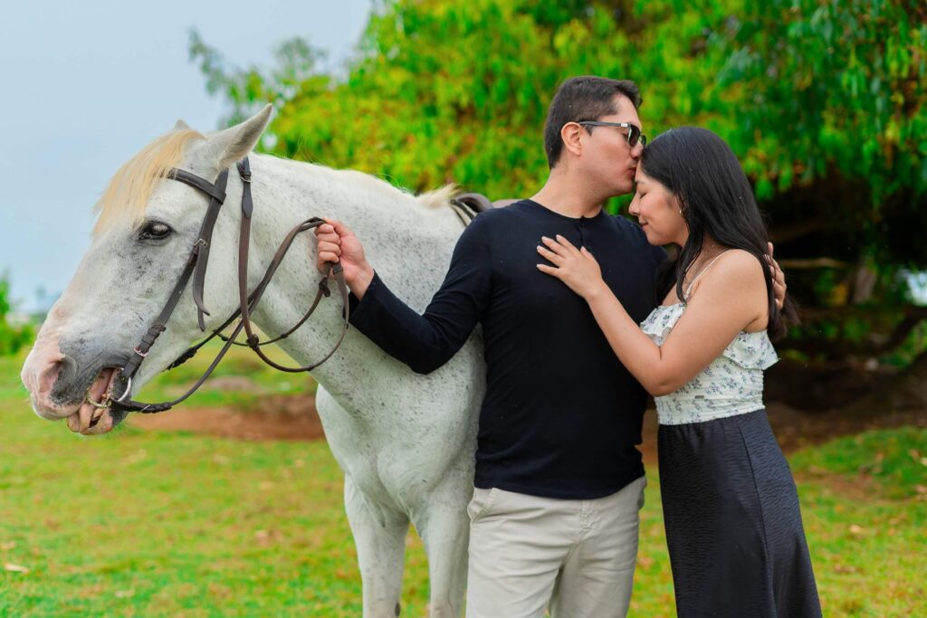 Sesión de Fotos para Parejas con Caballos M&B
